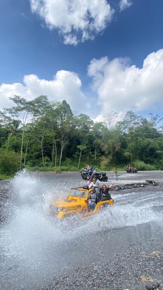 Jeep Lava Tour